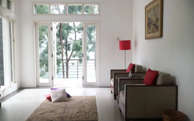 Villa Babeh Dago Pakar