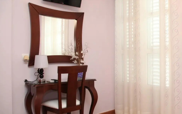 Hostal Avenida
