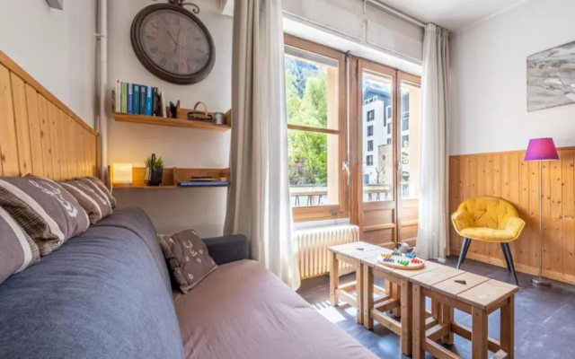Warm Haven in Chamonix with Balcony