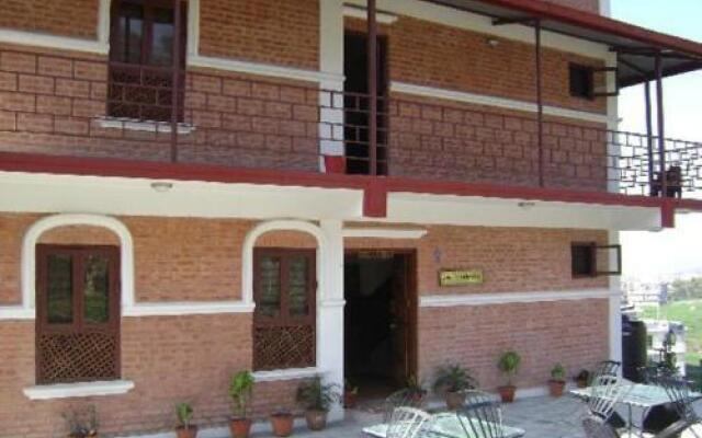 Отель Laxmi's Bed And Breakfast Непал, Катманду - отзывы, цены и фото номеров - забронировать отель Laxmi's Bed And Breakfast онлайн вид на фасад