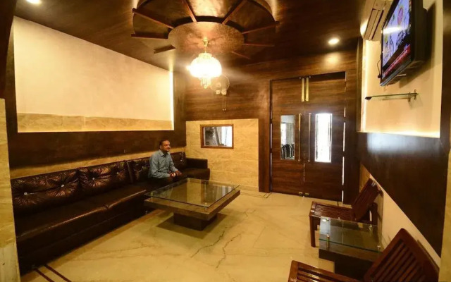 Mehra Inn