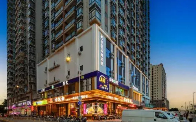 Rezen Anmei Hotel (Shenzhen Guanlan Fushikang Zhangge Kejiyuan)