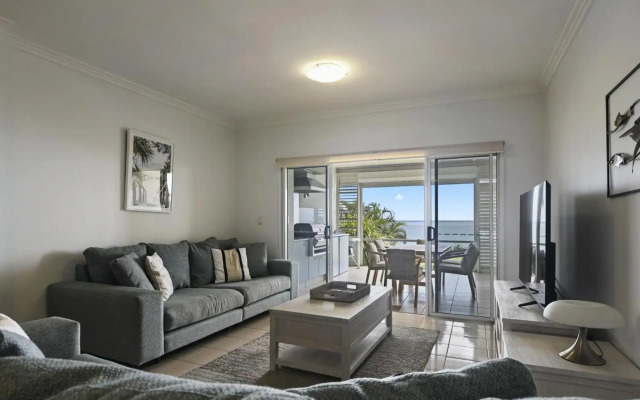 Deep Blue Apartment 1 Tangalooma