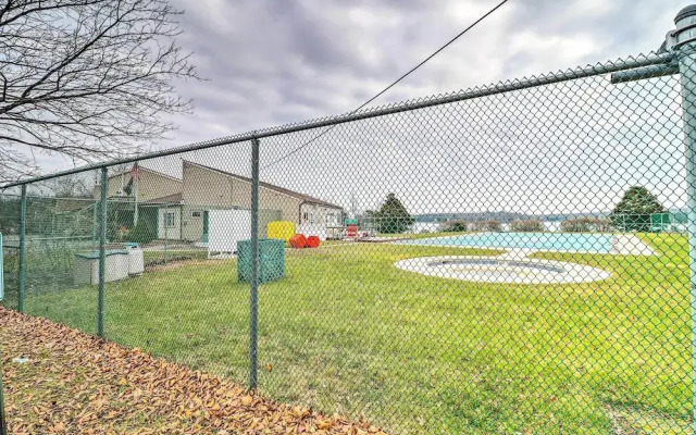 Pennsylvania Retreat w/ Gas Grill & Private Beach!