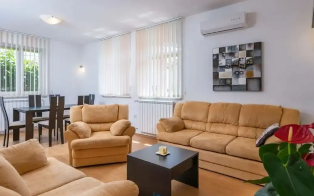 Andrea Comfortable Holiday Residence