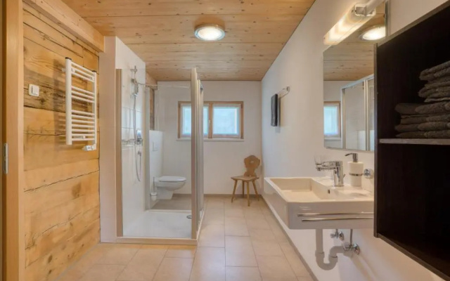 Hus24