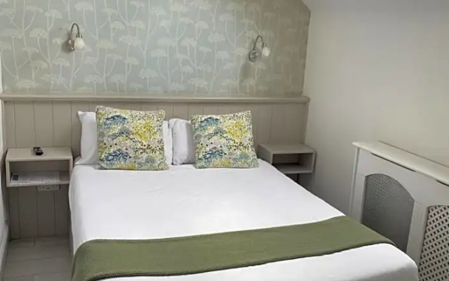 The Town House Hotel