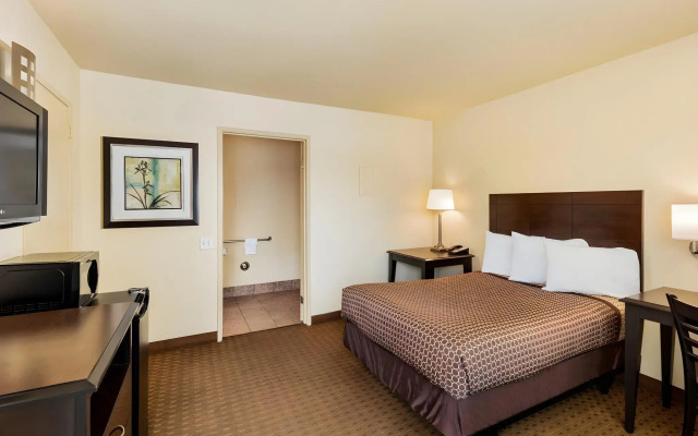 Key Inn and Suites