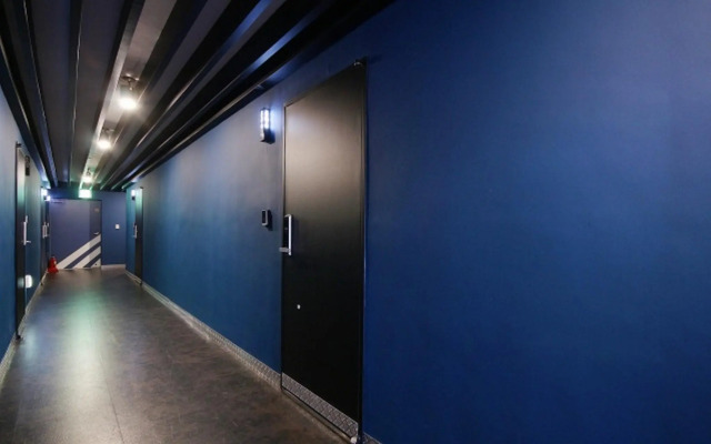 Blue Hotel