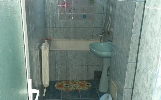 Apartament Etaj 2 Strada Rozelor