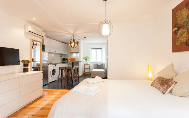 Moniz Studio Apartment - by LU Holidays