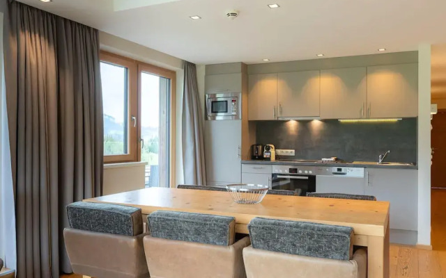 Exclusive Penthouse on the Golf Course