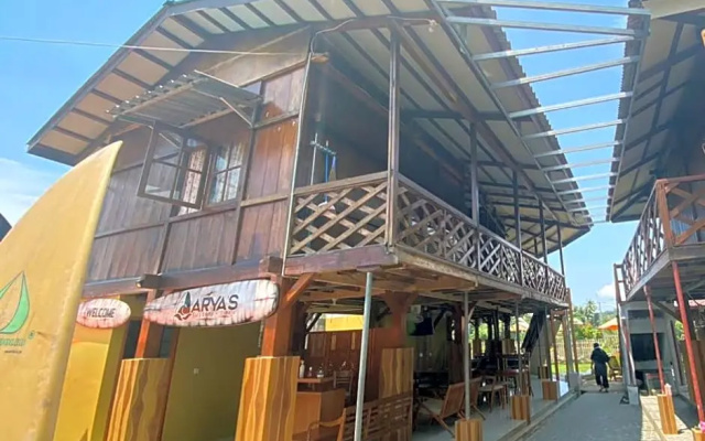 Arya Surf Camp