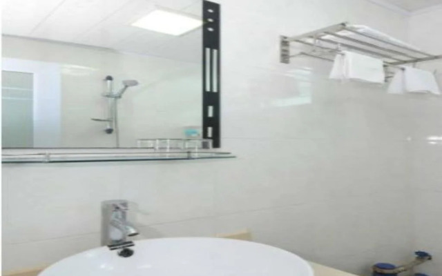 V8 Theme Hotel Sanya Branch 1