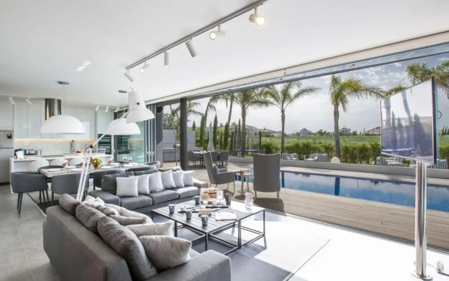 Villa Chana AQ WP4