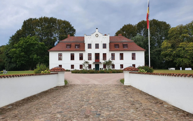 Einladende Ferienwohnung in Gerdshagen mit Garten