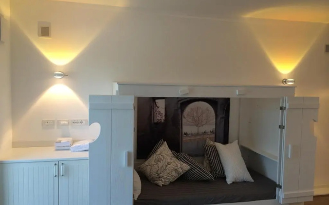 Zeno Suites