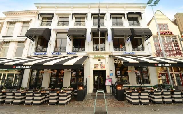 Отель Amadore Stadshotel Goes вид на фасад