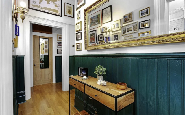 Beautiful Abode Near Camden Road