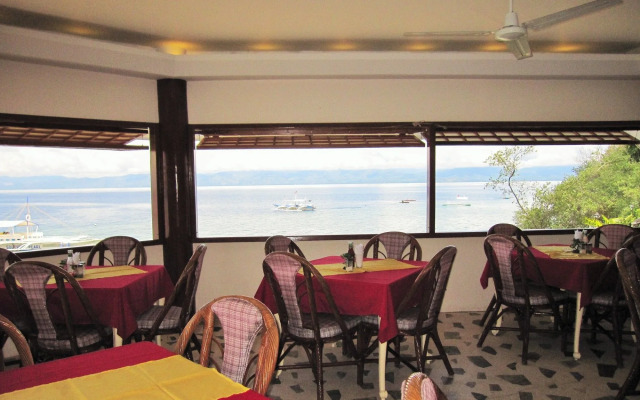 Quo Vadis Dive Resort Moalboal