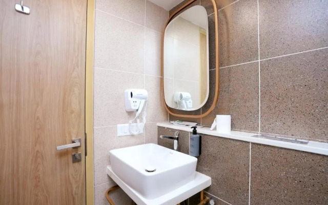 Hotel Limon Sector 29, Gurgaon