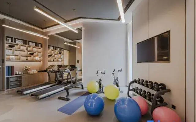 Dongfang Lizhi Hotel (Chengdu Chunxi Road Taikoo Li)