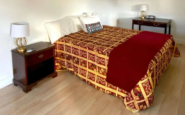 Rodeway Inn