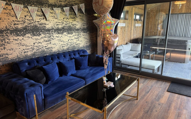 Wayside Lodge