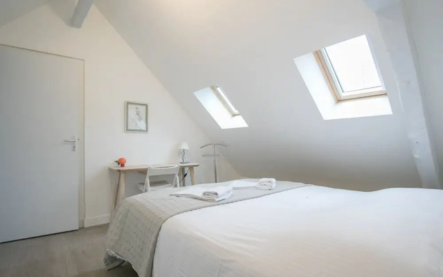 Calm and Comfortable Apartment in Bayeux