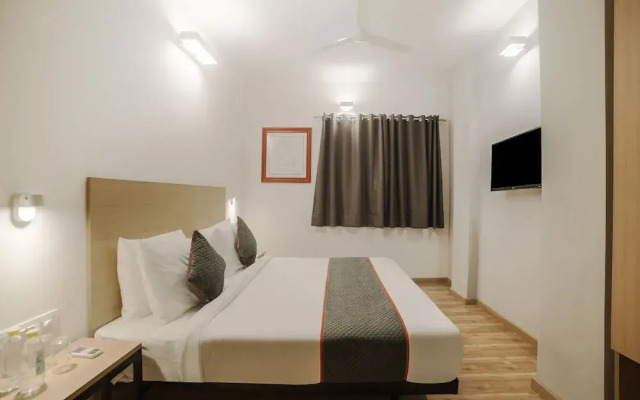 Oyo Townhouse 082 Chander Nagar Janakpuri