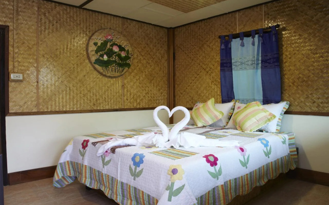 360 Tanawasin Resort & Spa