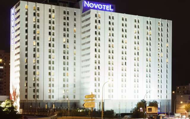 Novotel Paris Est Hotel вид на фасад