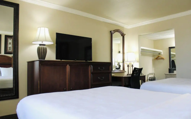 Baymont by Wyndham McAlester Hwy 69