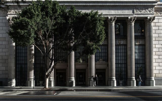The NoMad Hotel Los Angeles вид на фасад