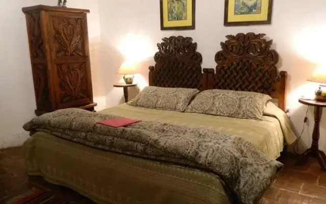 Casa Felipe Flores