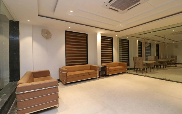 Capital O 16651 GRD SUITES