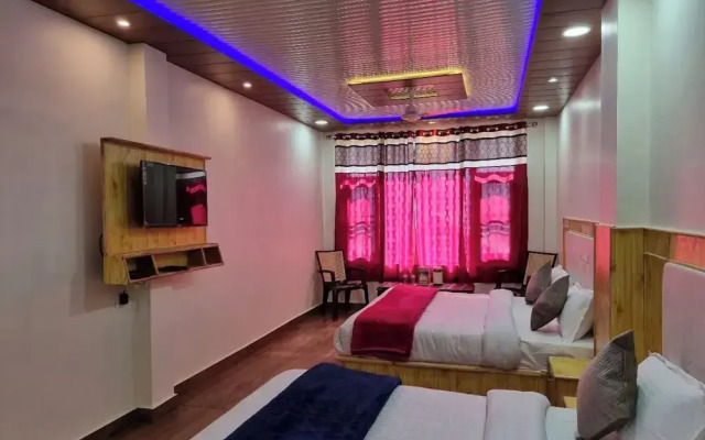 Goroomgo Grand Kailash View Homestay Himachal Pradesh