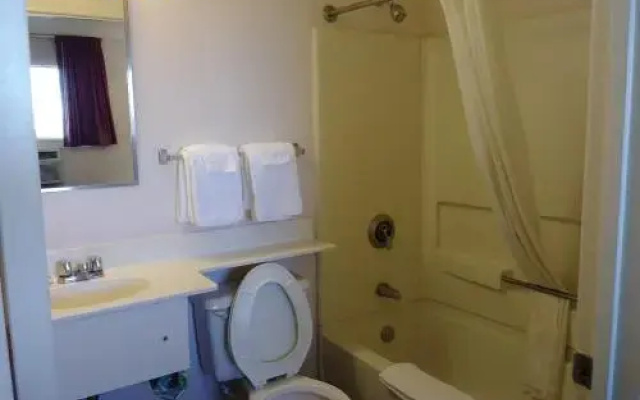 InTown Suites Jacksonville South