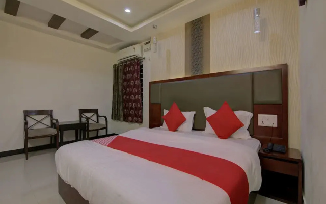 OYO 14044 Hotel Seacity Grand