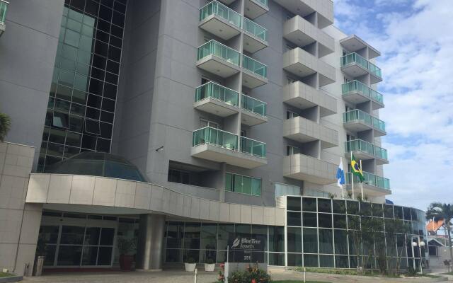 Отель Blue Tree Towers Macae вид на фасад