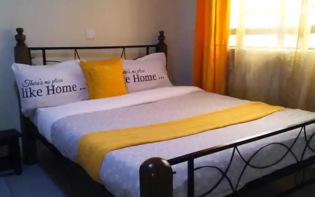 Lux Suites Olepolos Studio Apartments