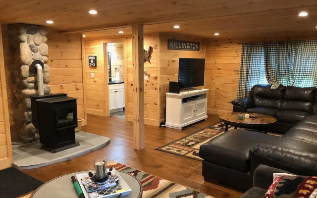 Serenity to the Log Castle is an authentic log home (brand-new construction)
