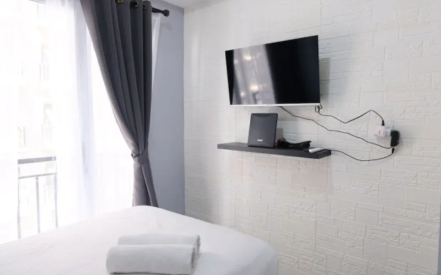 Comfy Studio Apartment At Grand Asia Afrika