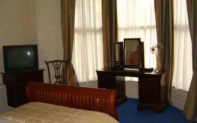 Marlborough Hotel