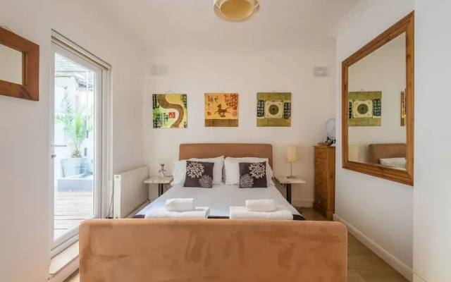 Luxurious West Kensington Home by Olympia London