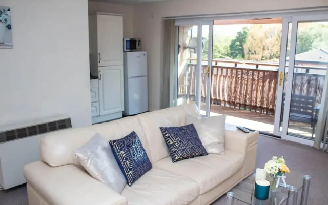 Reine Suites - Central Milton Keynes
