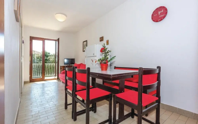 Beautiful Home in Rogoznica With Wifi and 2 Bedrooms