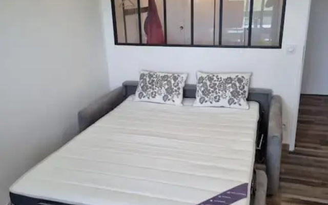 Appartement tout confort entierement renove piscine wifi parking
