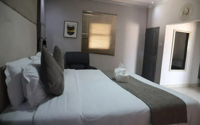 Dikukama Executive Hotel