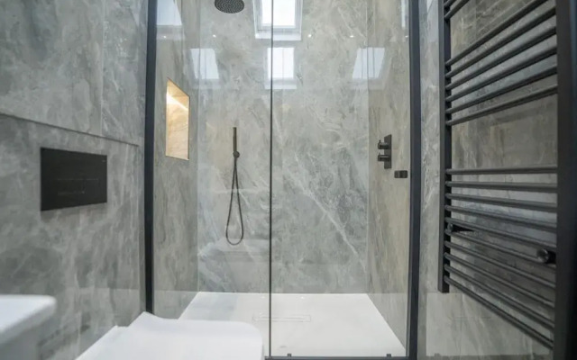 Discover Camden Passage One Bedroom by Belvilla